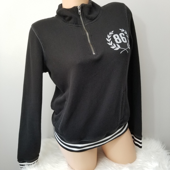 VS PINK 1/4 Zip Black Pullover Sweatshirt Small - Picture 2 of 8